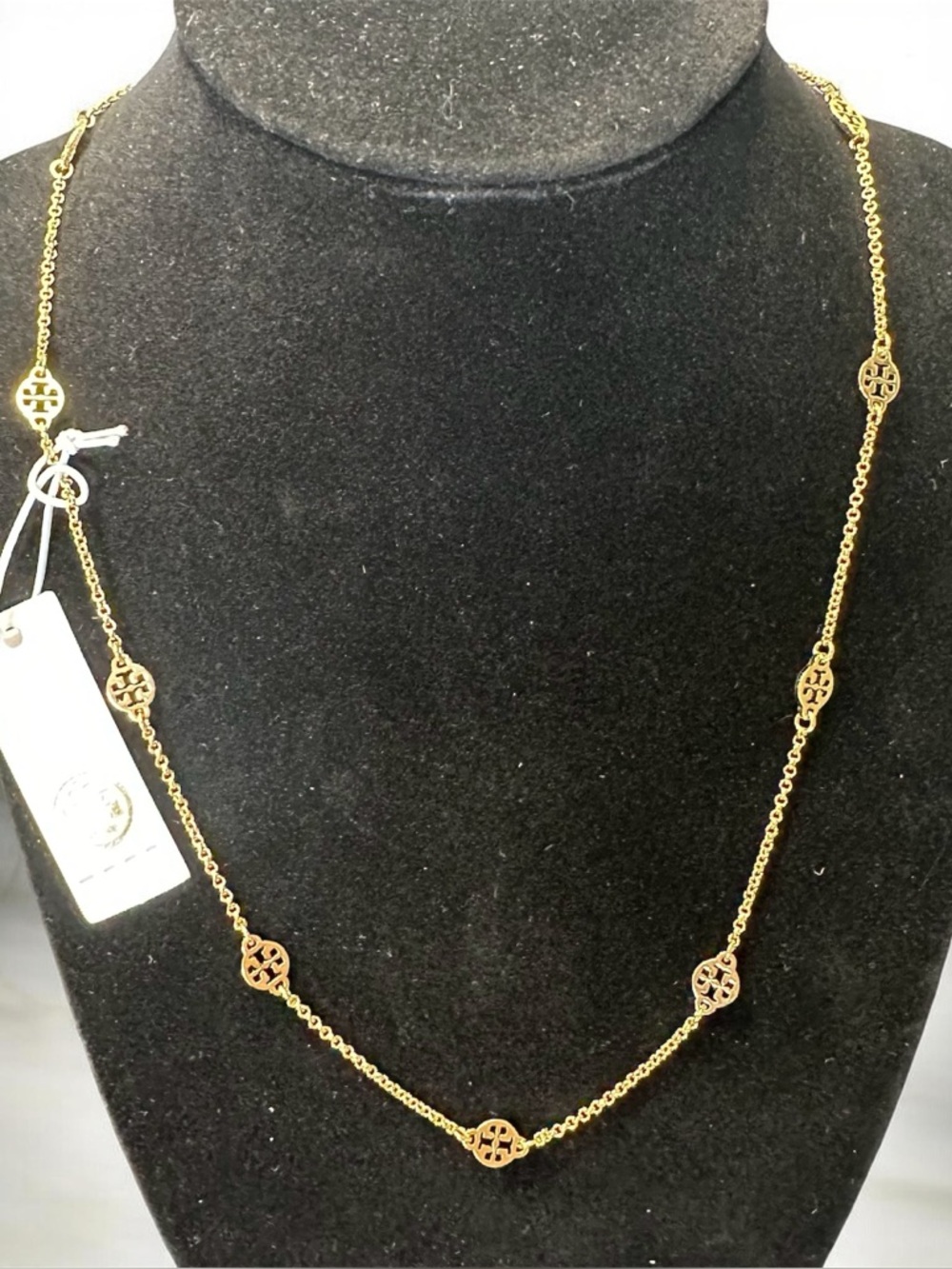 New Tory Burch Logo Miller Station Toggle Short 18” Necklace in Gold with Tag